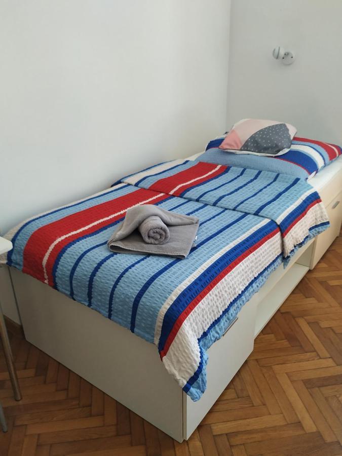 Apartments Todorovic พูลา ภายนอก รูปภาพ