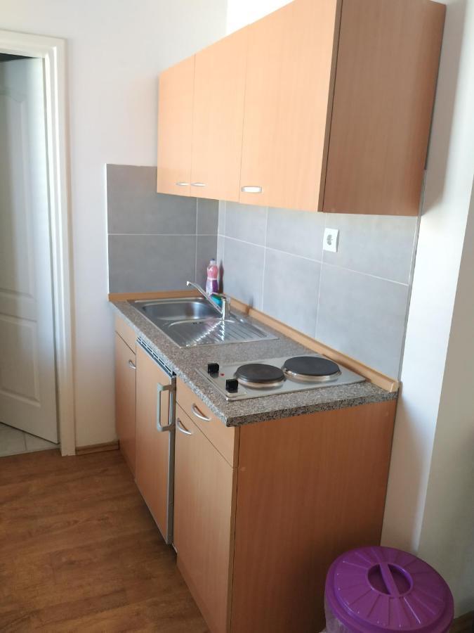 Apartments Todorovic พูลา ภายนอก รูปภาพ