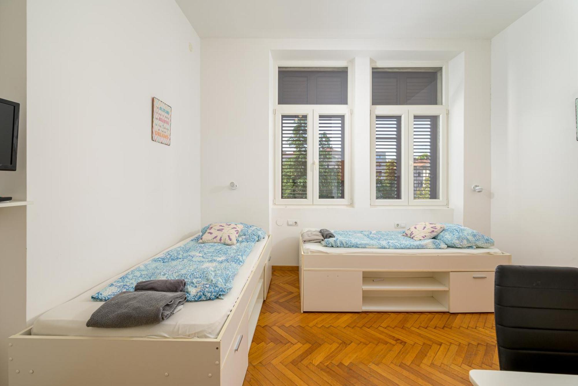 Apartments Todorovic พูลา ภายนอก รูปภาพ