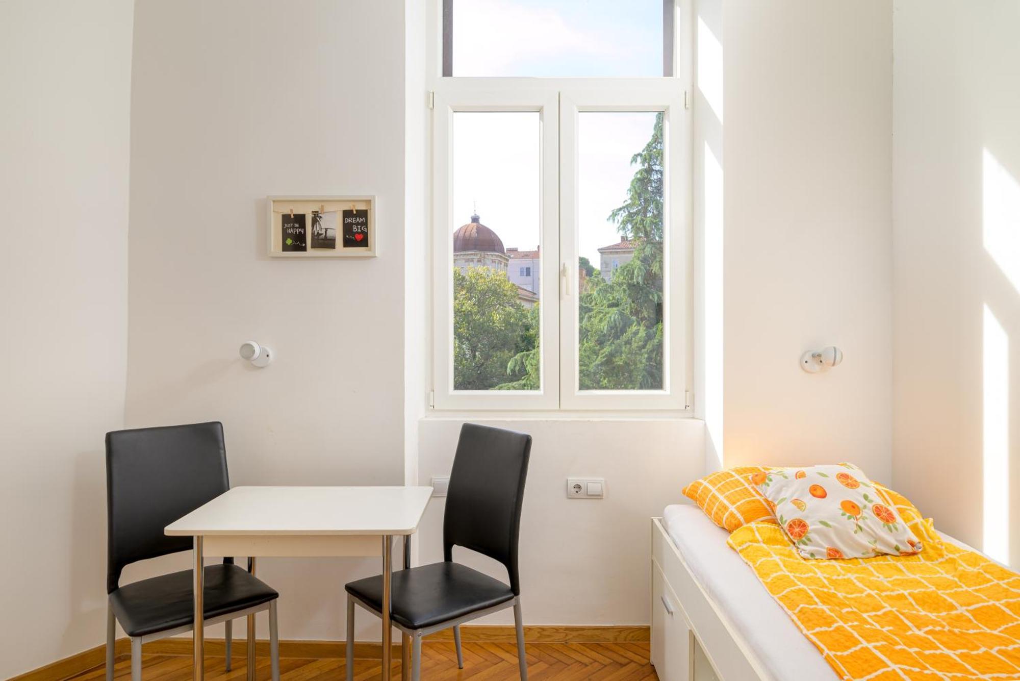 Apartments Todorovic พูลา ภายนอก รูปภาพ