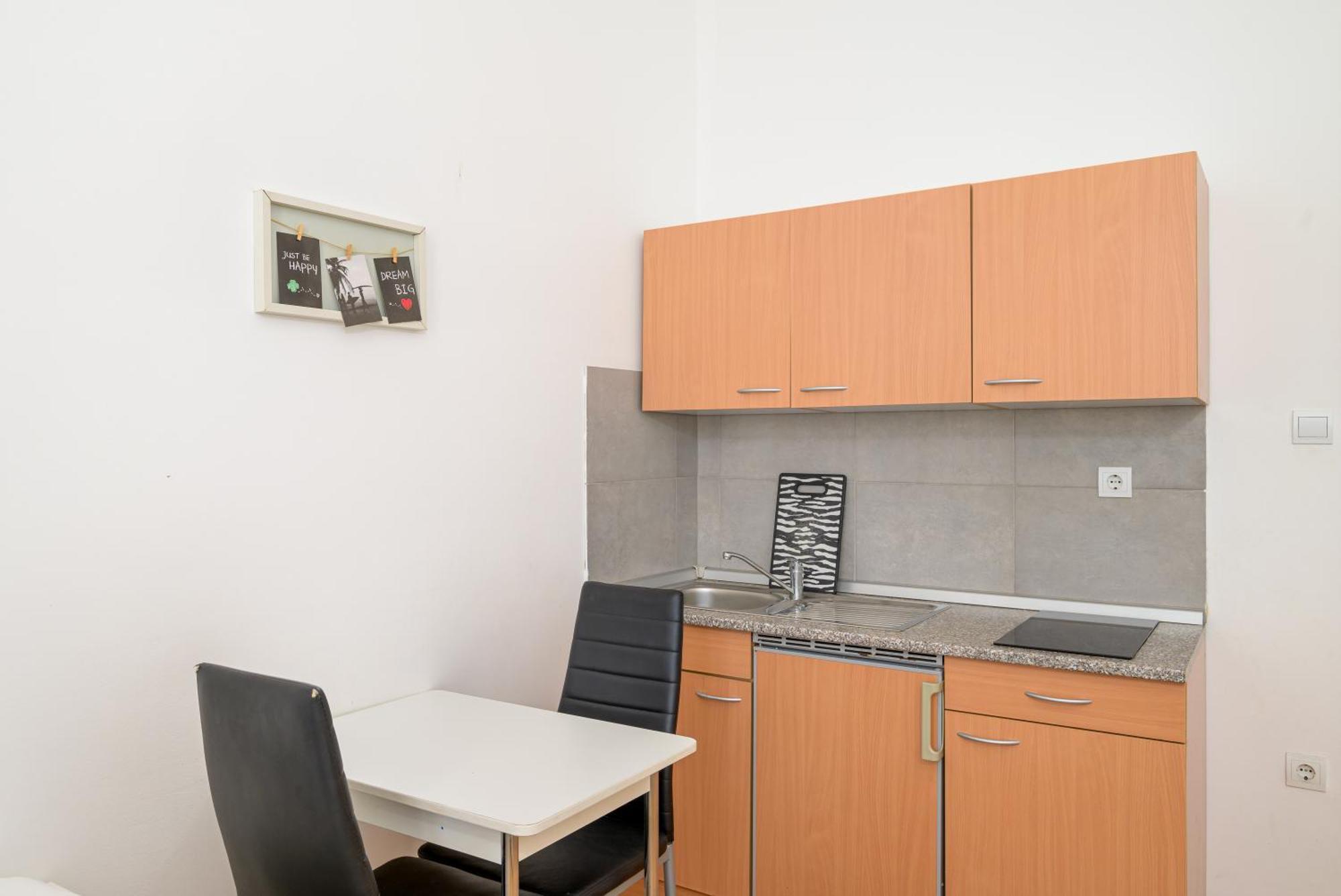 Apartments Todorovic พูลา ภายนอก รูปภาพ